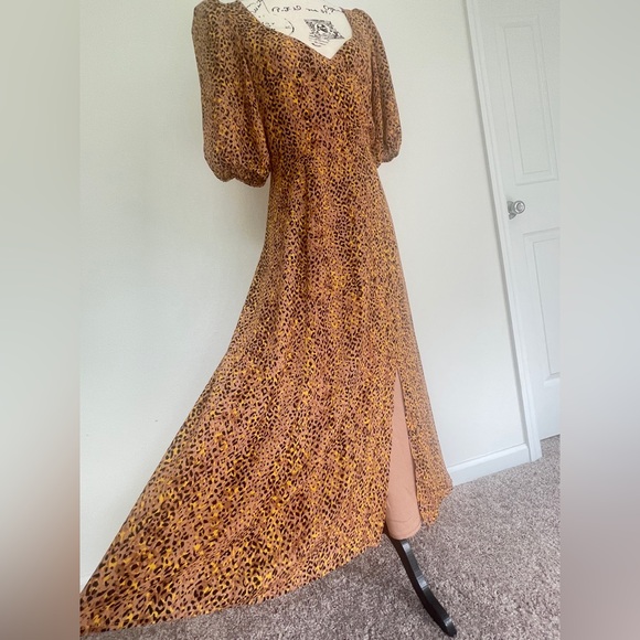 Wayf Midi Dress Cheetah Animal Print Puff sleeves V-Neck Lined Sz S Aesthetic - Picture 9 of 16